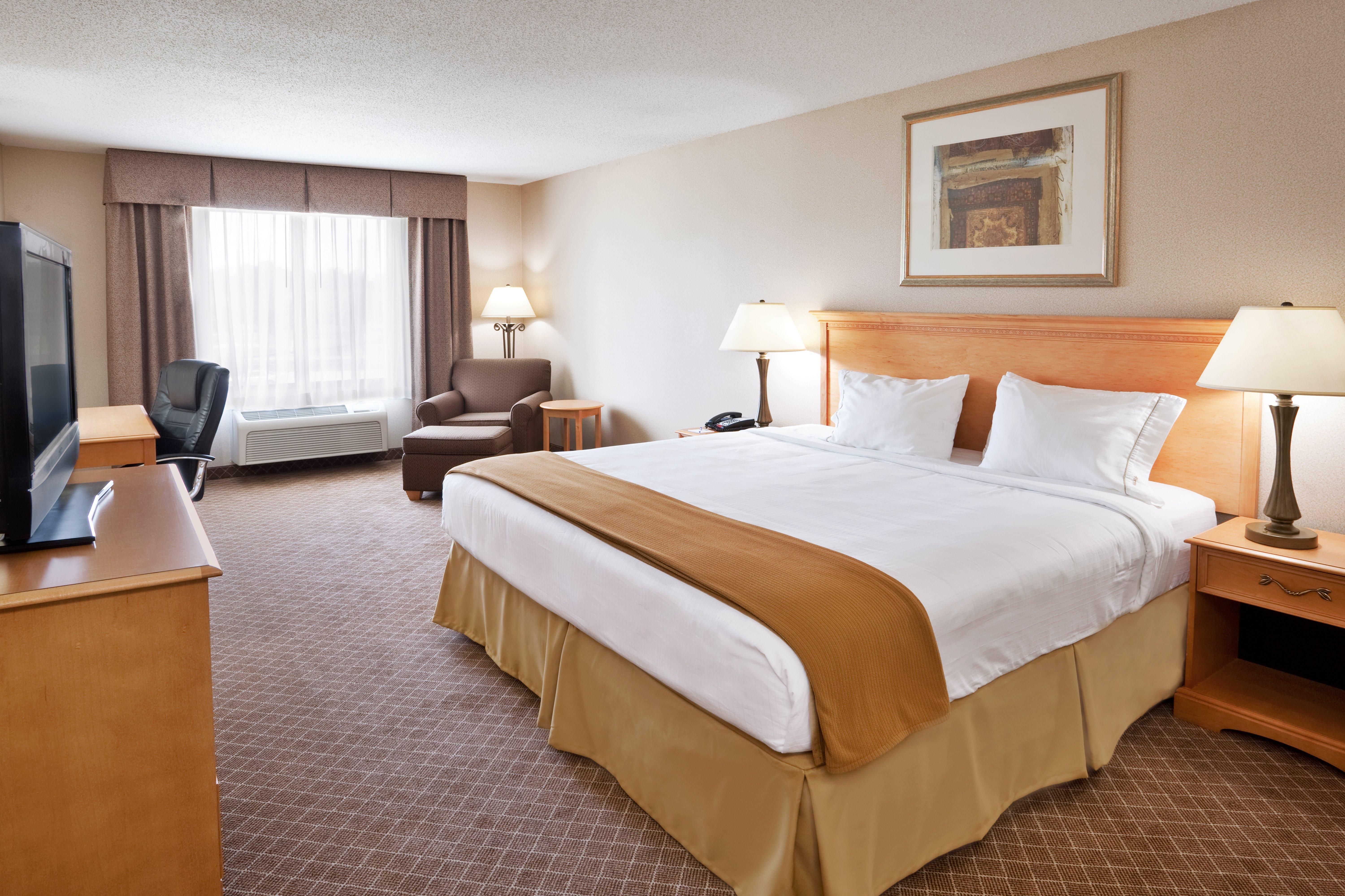 Holiday Inn Express Hotel & Suites Chesterfield - Selfridge Area By Ihg Exterior photo