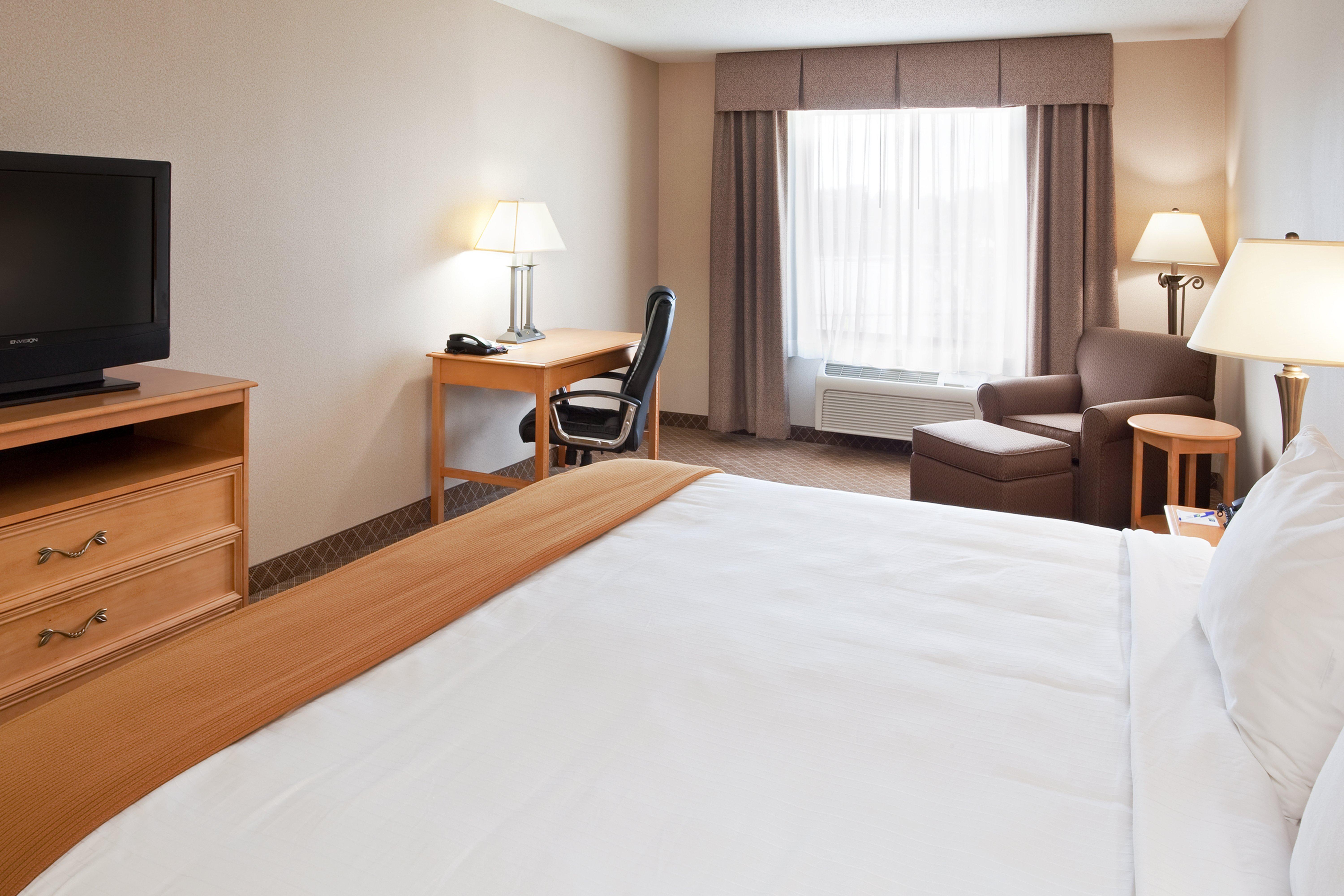 Holiday Inn Express Hotel & Suites Chesterfield - Selfridge Area By Ihg Exterior photo