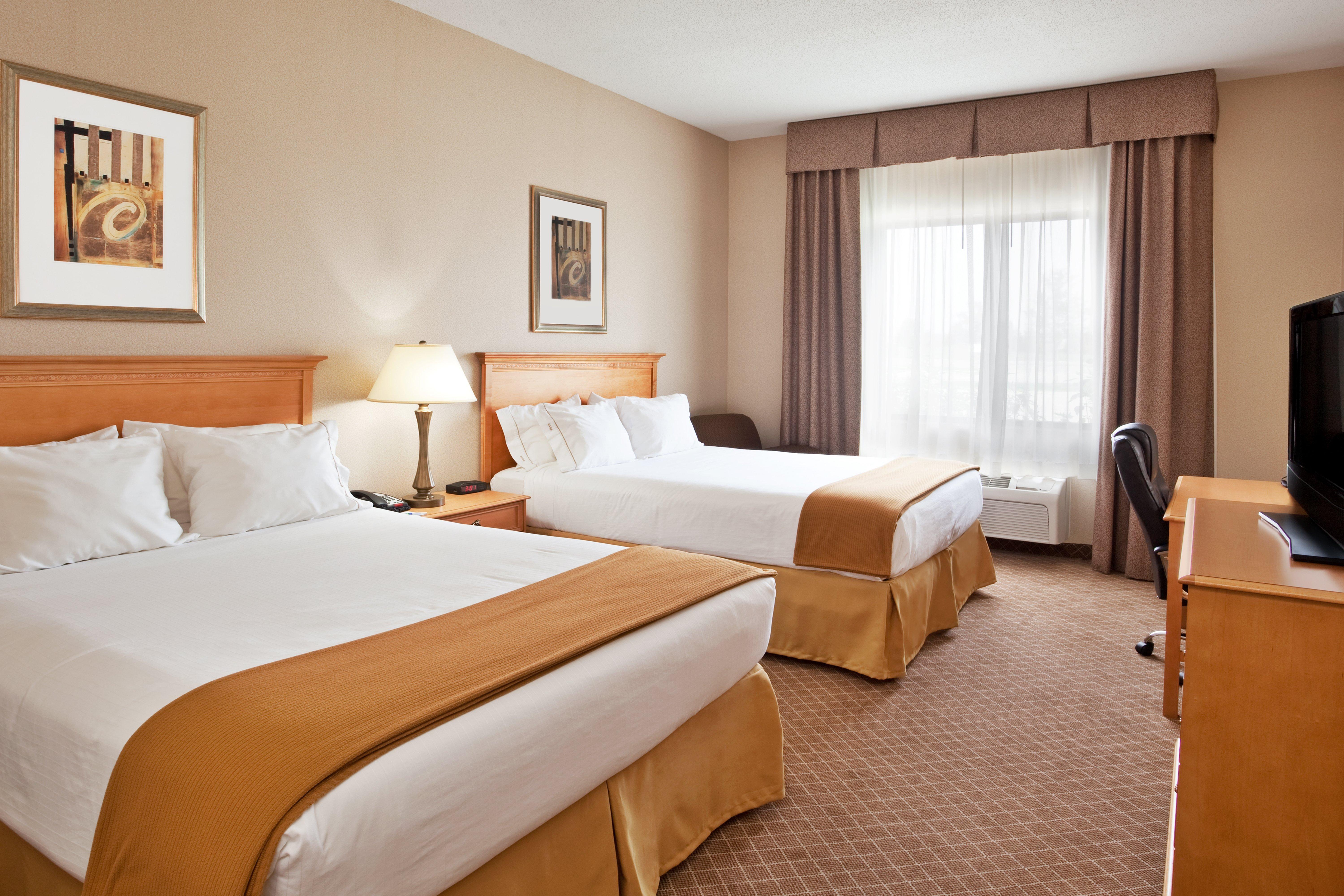 Holiday Inn Express Hotel & Suites Chesterfield - Selfridge Area By Ihg Exterior photo
